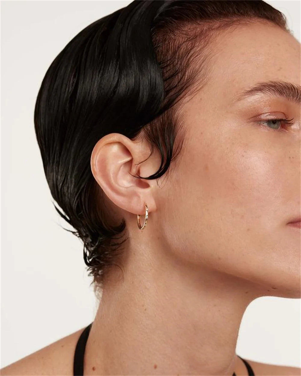 Vera Frosty Hoop Earrings