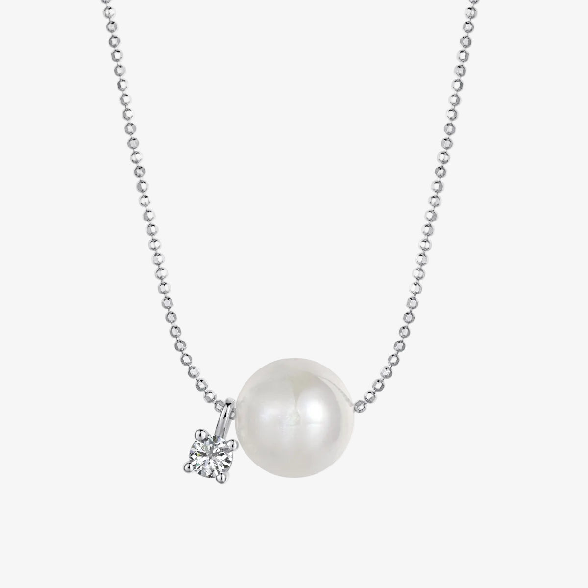 Dainty Pearl Necklace