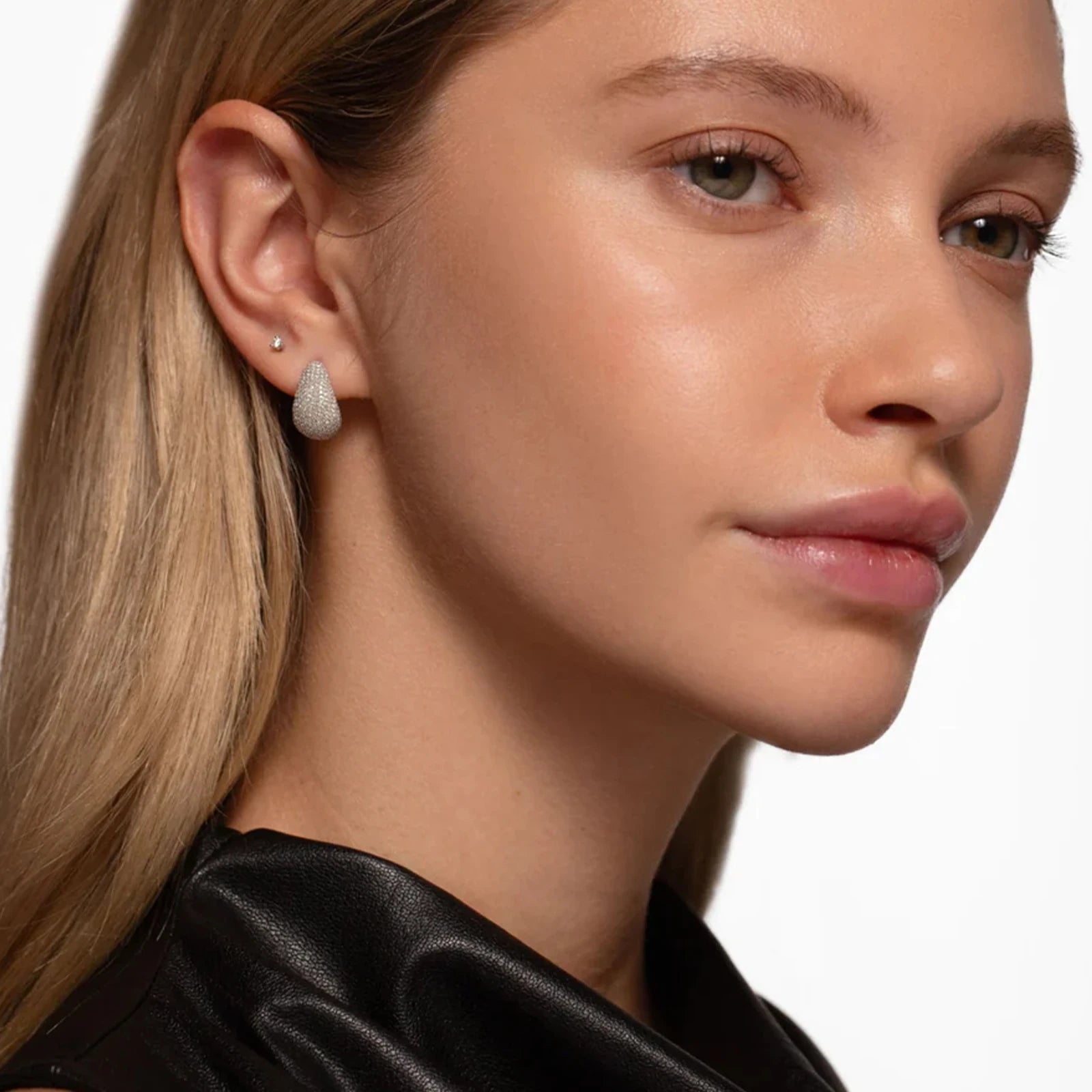 Elviera Stud Earrings