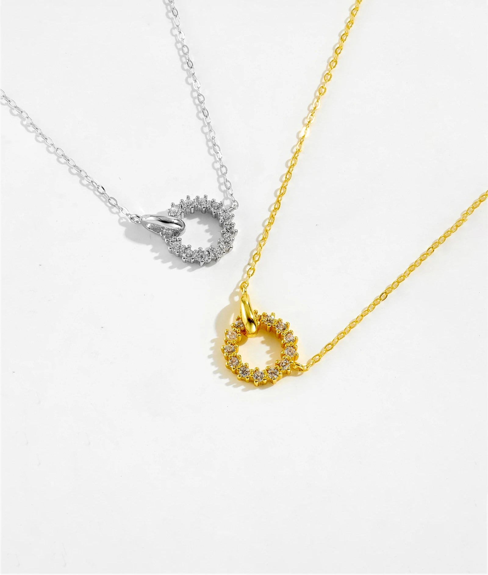 Lyra Circle Necklace
