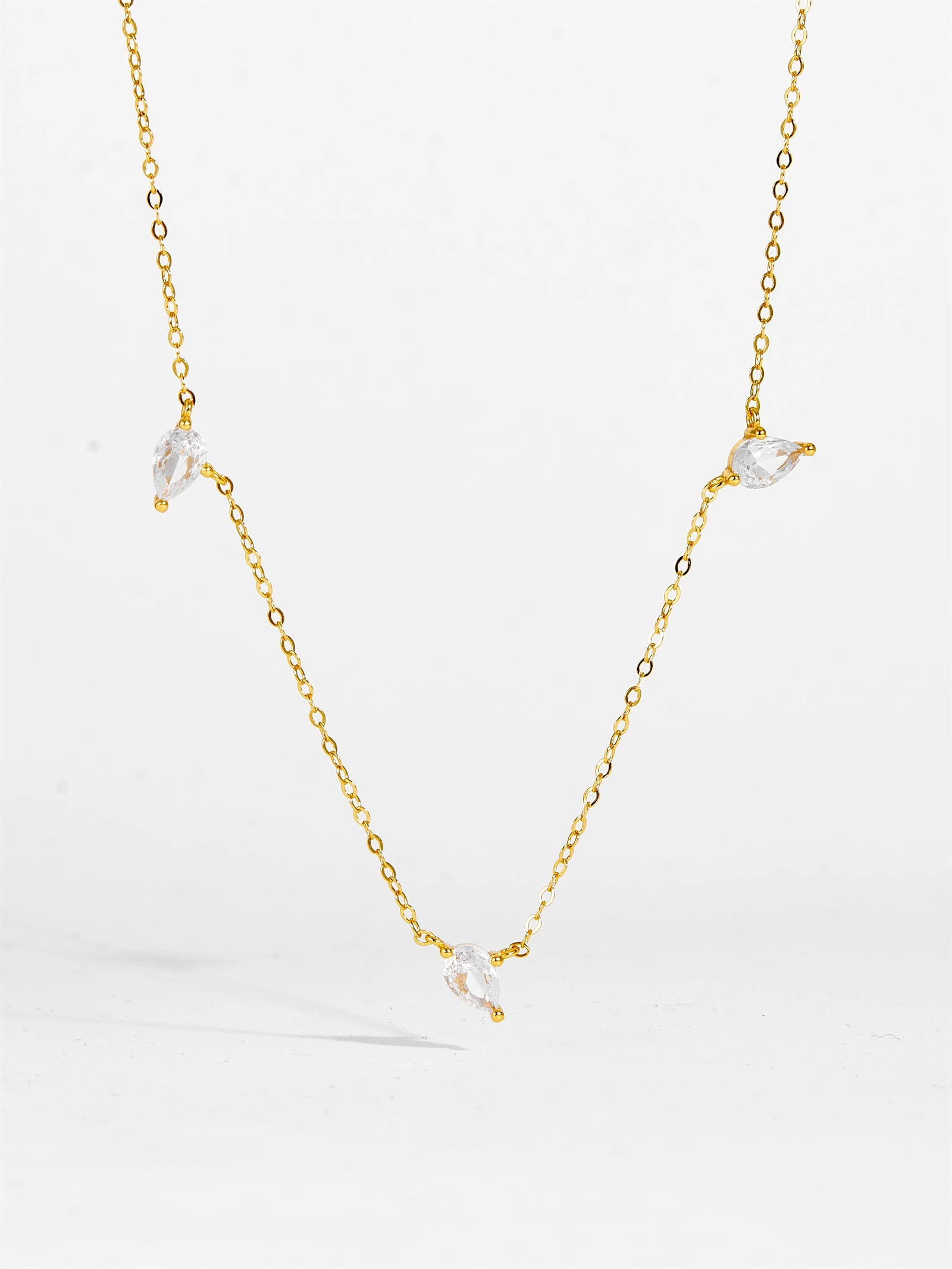 Lunaria Pearl Necklace