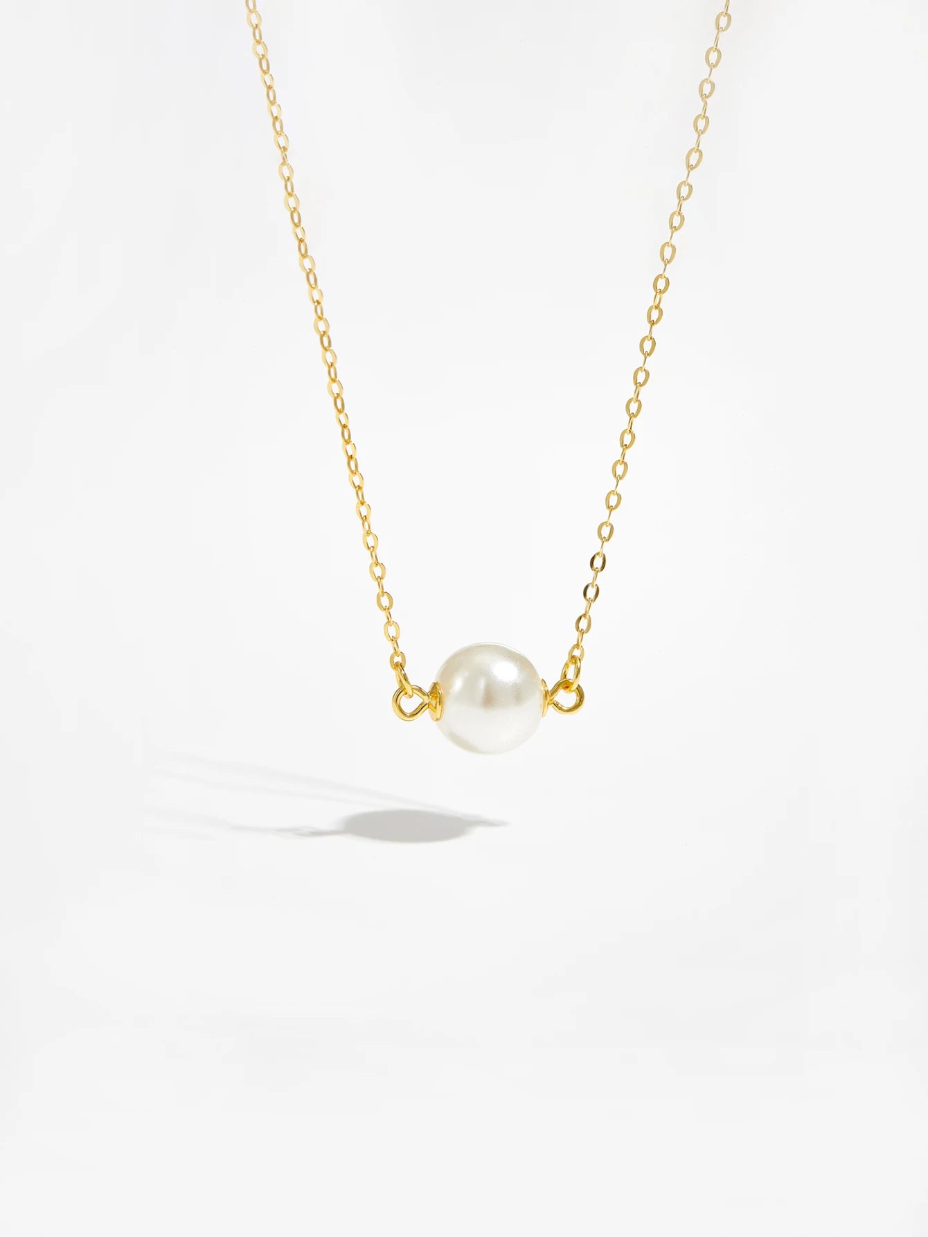 Aura Pearl Necklace