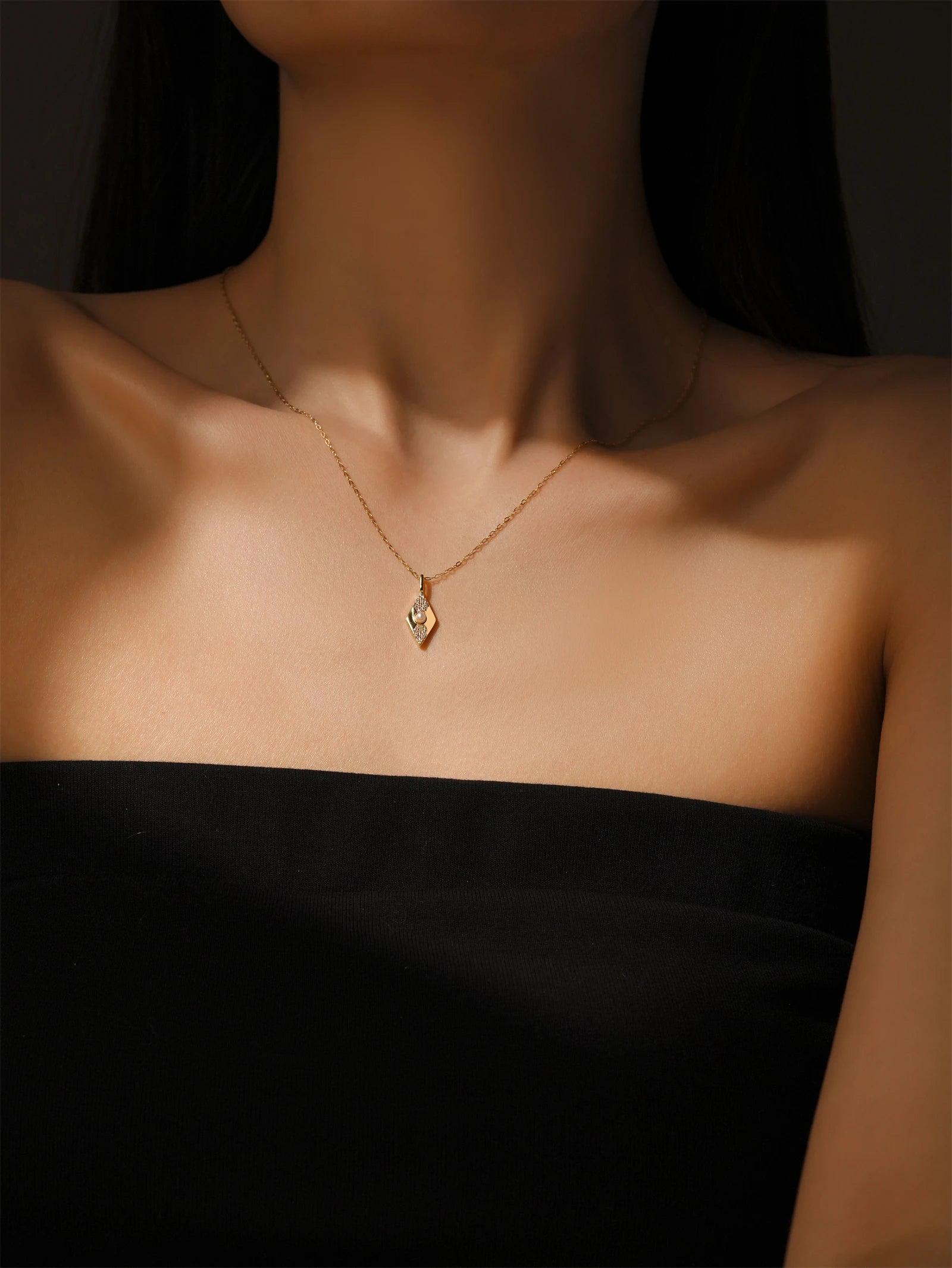 Lyra Rhombus Necklace