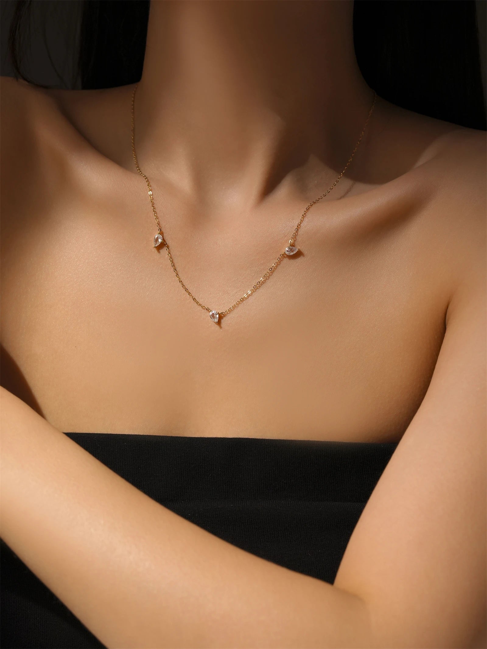 Lunaria Pearl Necklace