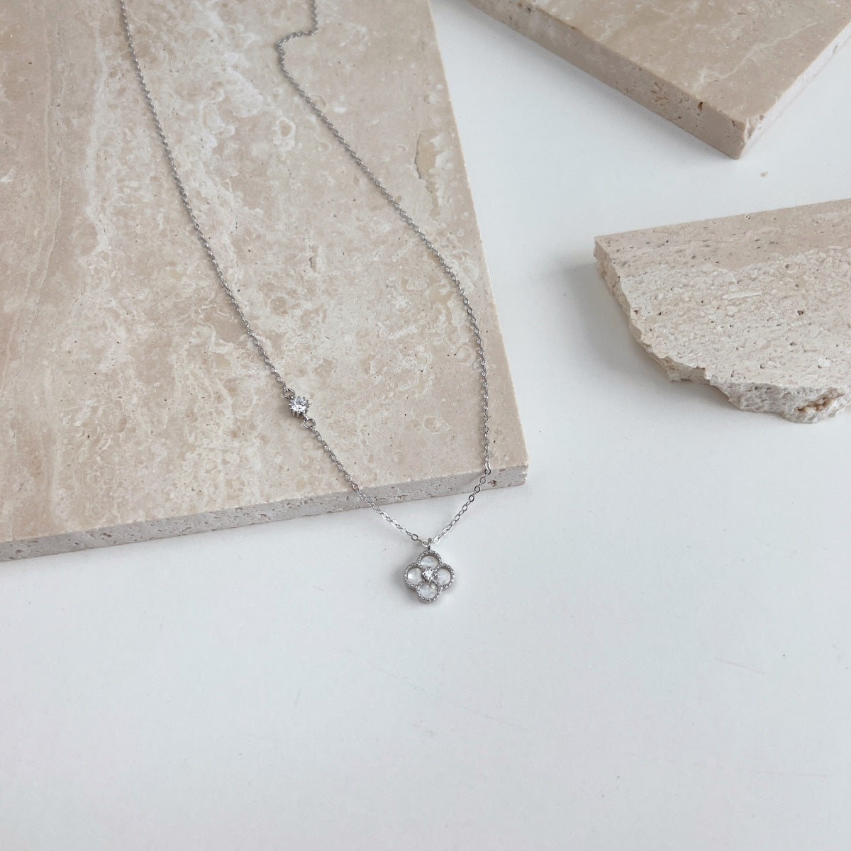 Maison Clover Necklace