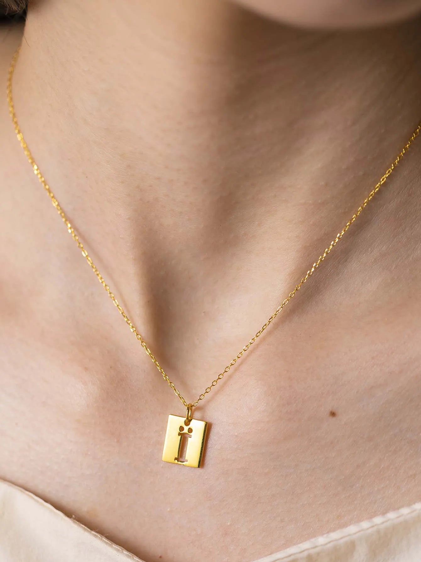 Amara Delicate Silver Necklace