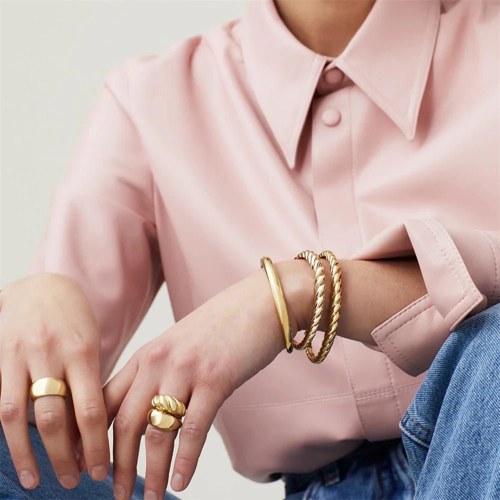 Elaris Croissant Dome Ring - Ella Maison