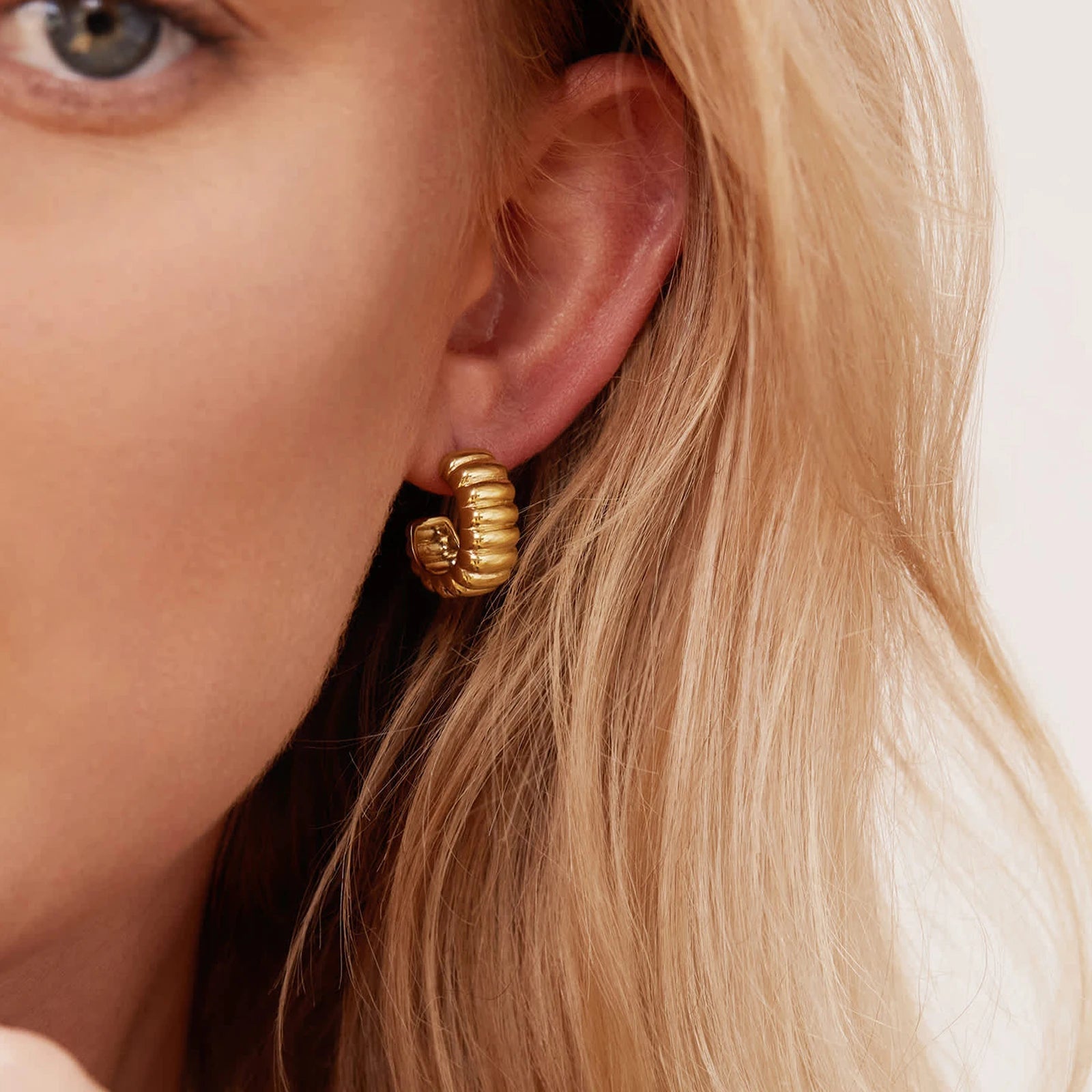Nova Hoop Earrings - Ella Maison